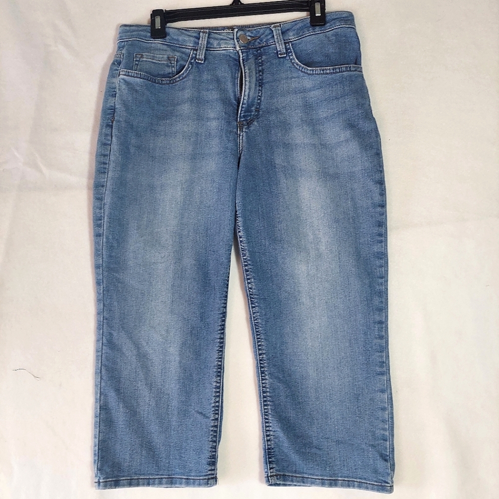 Riders by Lee midrise Capri size 10